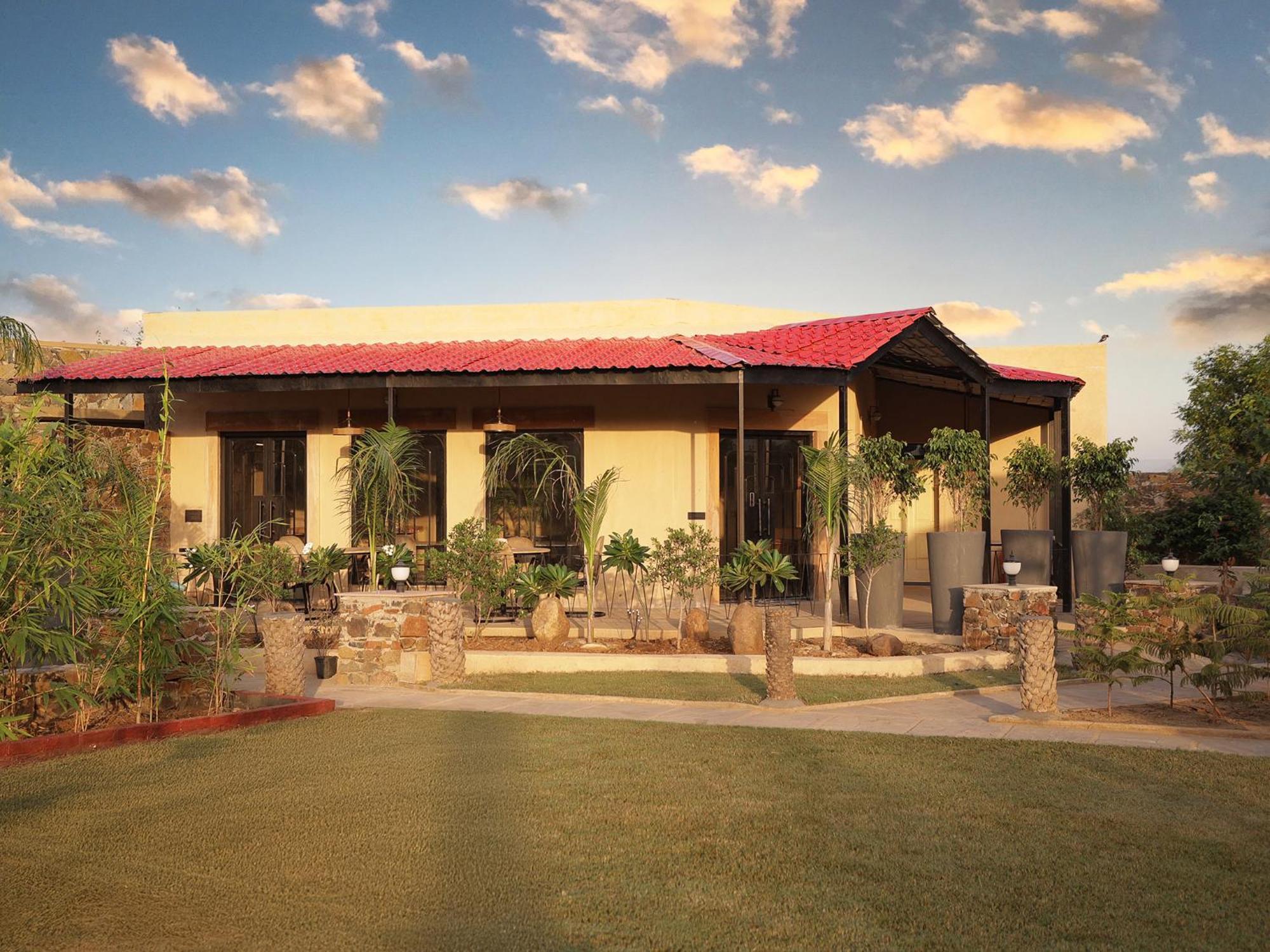 Meladin Sariska Farm stay Tehla